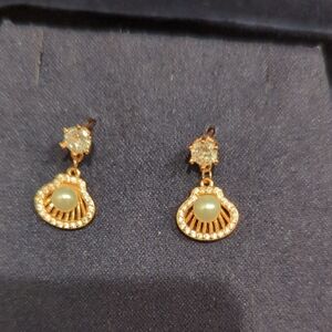 Elegant Gold Pearl Earrings